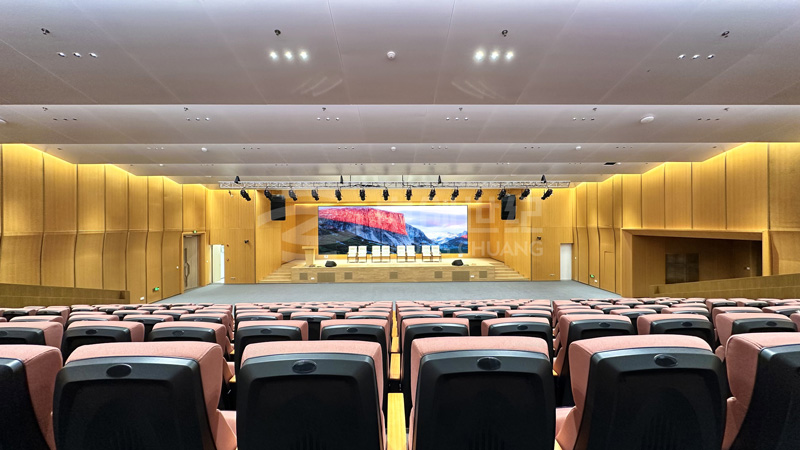 大報告廳 (1).jpg 大報告廳 (1).jpg